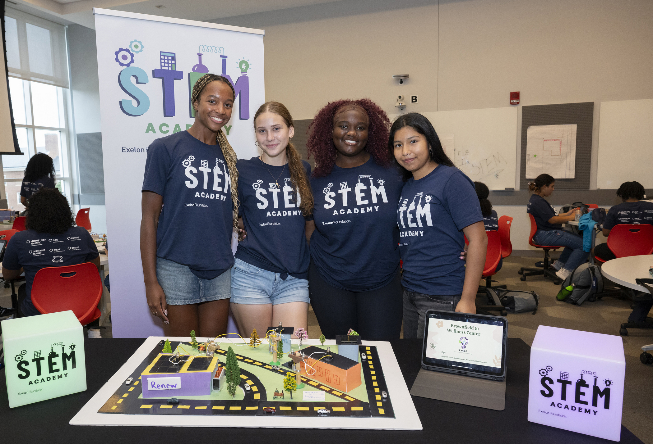 dc-stem-day-6-2025-112_54694220947_o